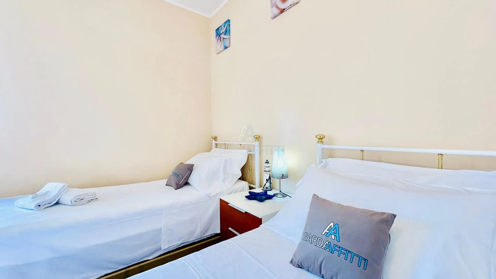 Pandora Apartment -Trilocale Nel Cuore Di Sirmione 0*,  Italy